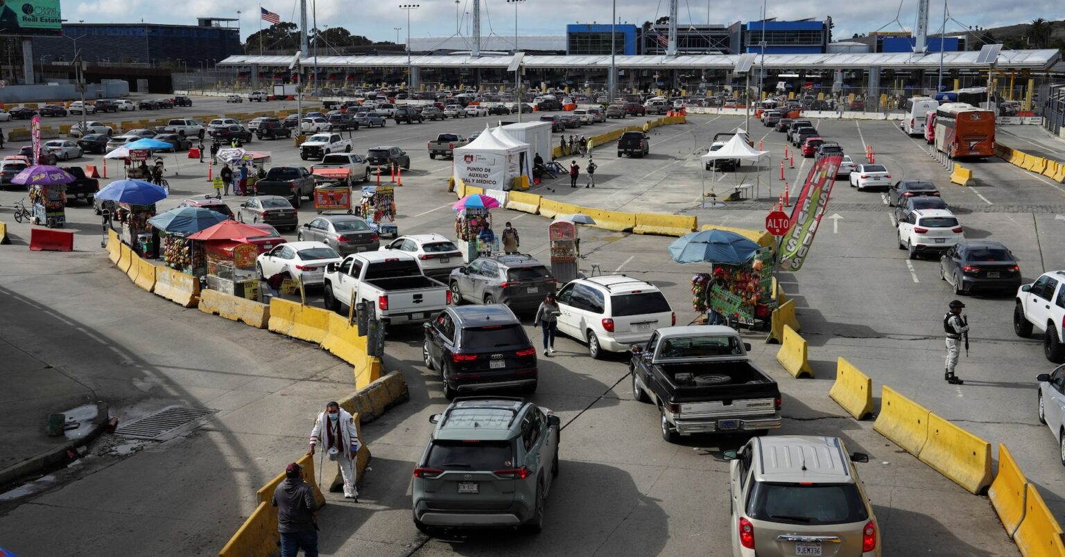 米政権、41カ国の入国制限を検討　イラン・北朝鮮はビザ発給停止 | ロイター