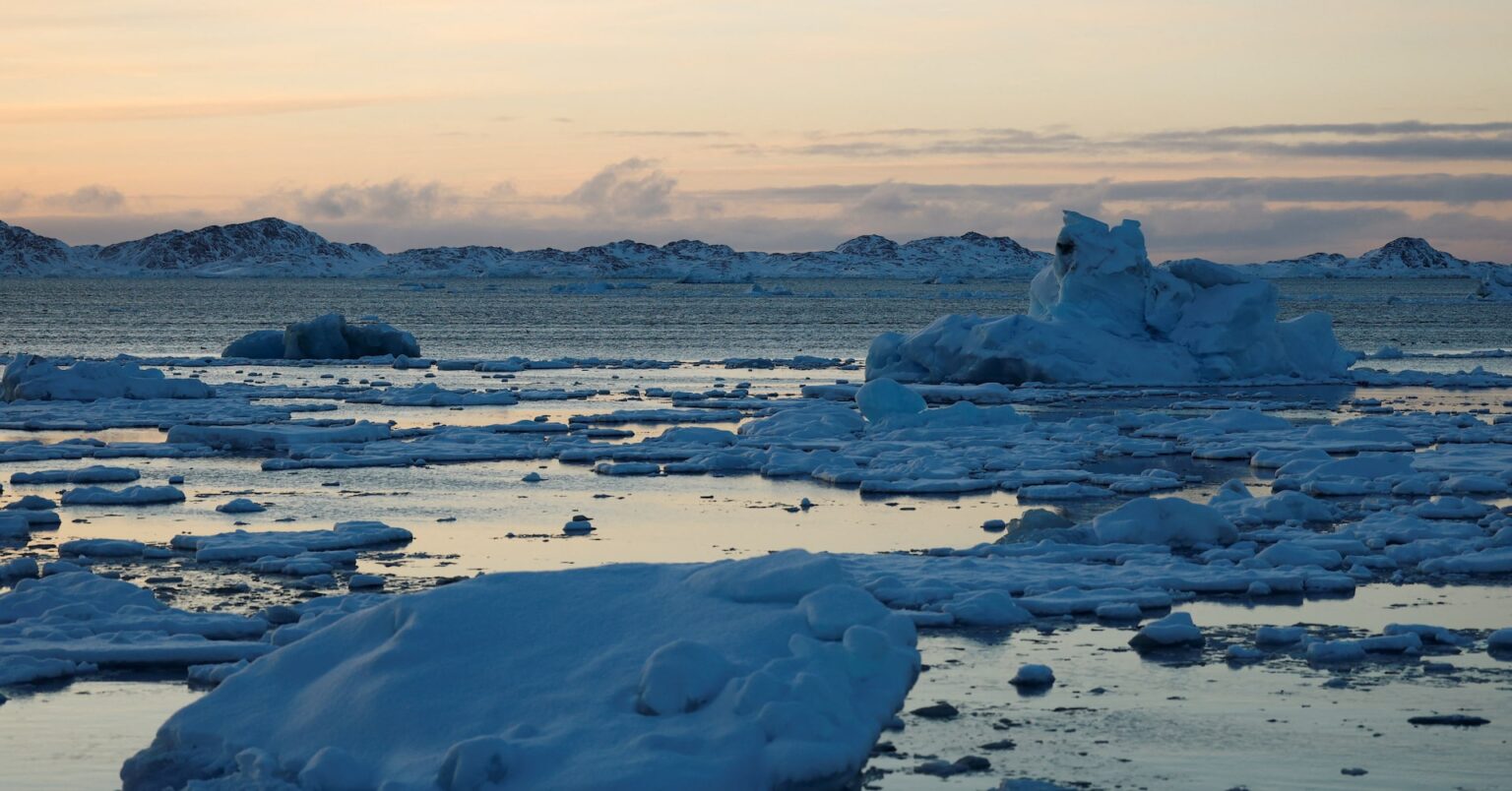グリーンランド、観光客増加　トランプ効果や新空港が追い風 | ロイター