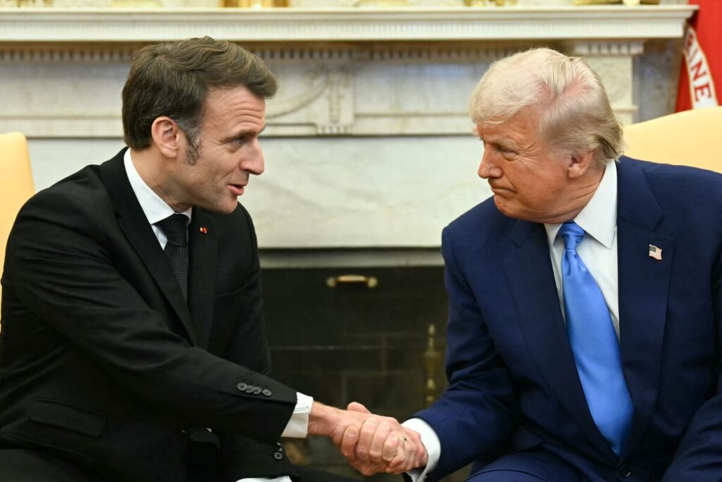 マクロン仏大統領に再び脚光、ウクライナ危機で指導力－支持率も回復 - Bloomberg