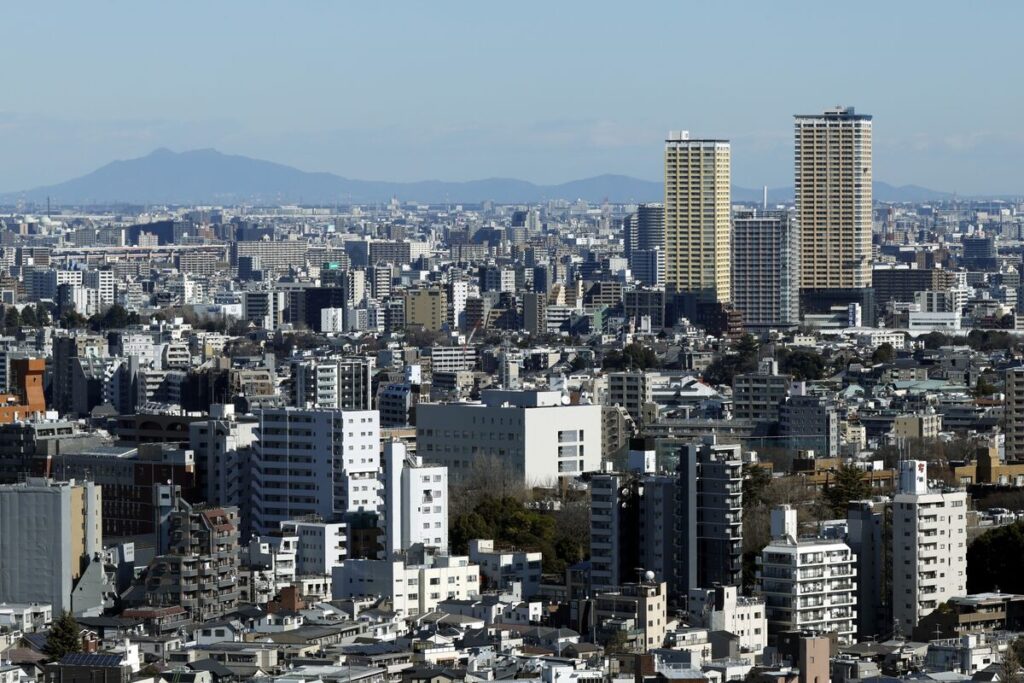 債券下落、米長期金利上昇や日銀利上げ観測が重し－日銀買いオペ通知 - Bloomberg