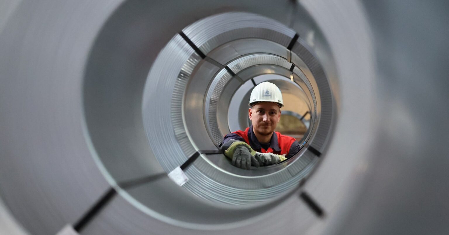 ドイツ総合ＰＭＩ、3月速報値は10カ月ぶり高水準　製造業改善 | ロイター