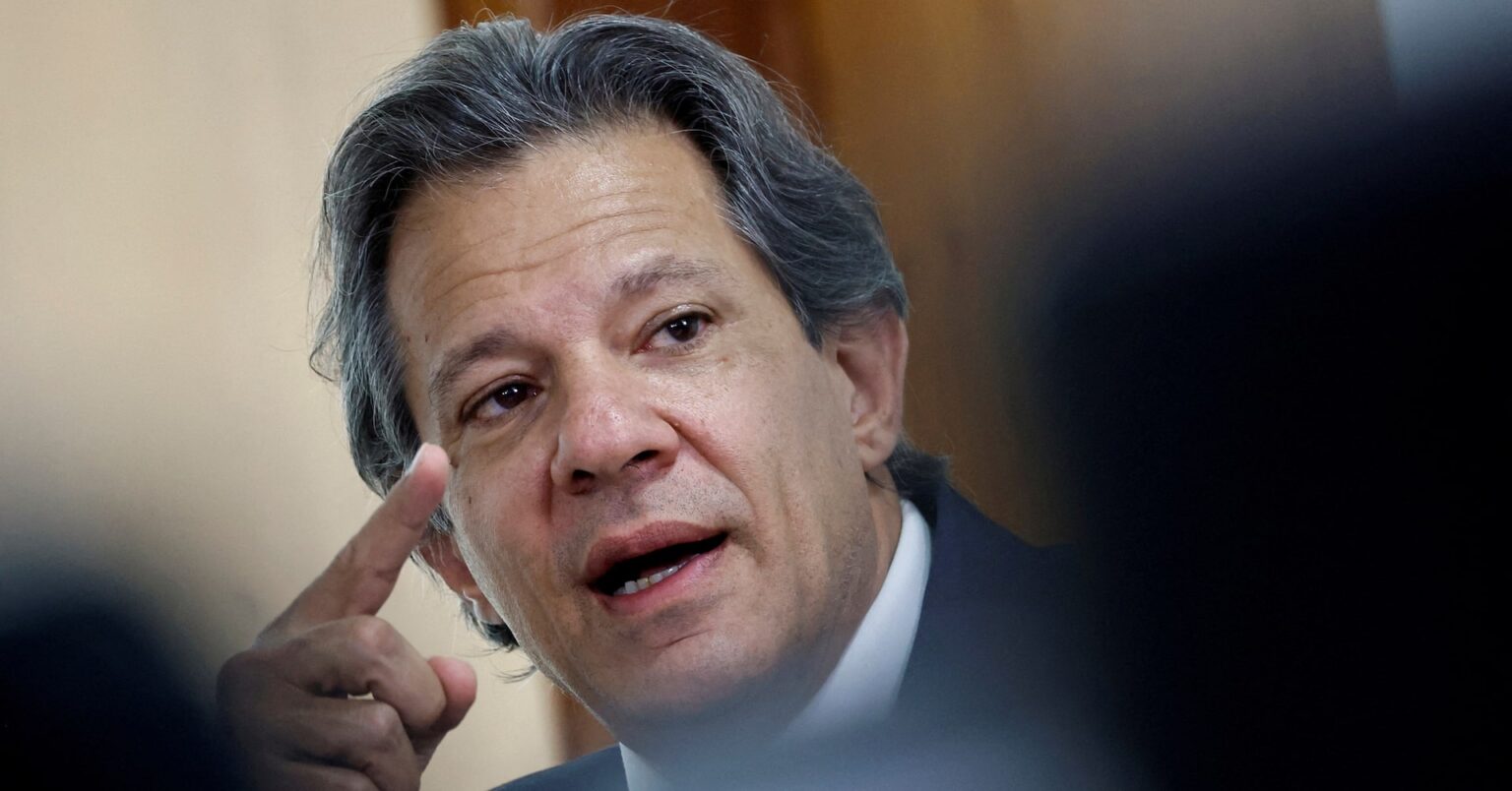 ブラジル、所得税改革発表　レアル最安値に急落 | ロイター