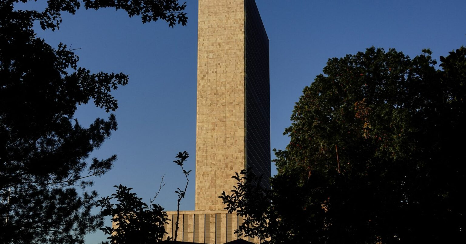 米ロのウクライナ停戦交渉、国連なども関与へ＝ロシア議員 | ロイター