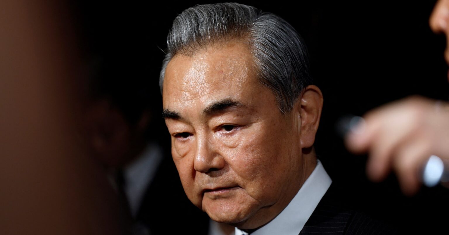 中国外相「欧州との関係強化を促進」、ポルトガル外相と会談 | ロイター