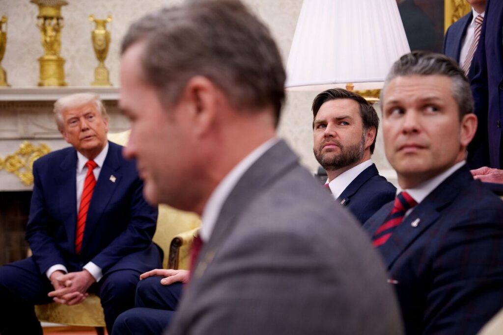 「安保ただ乗り」、トランプ政権幹部が流出チャットで露骨な欧州蔑視 - Bloomberg