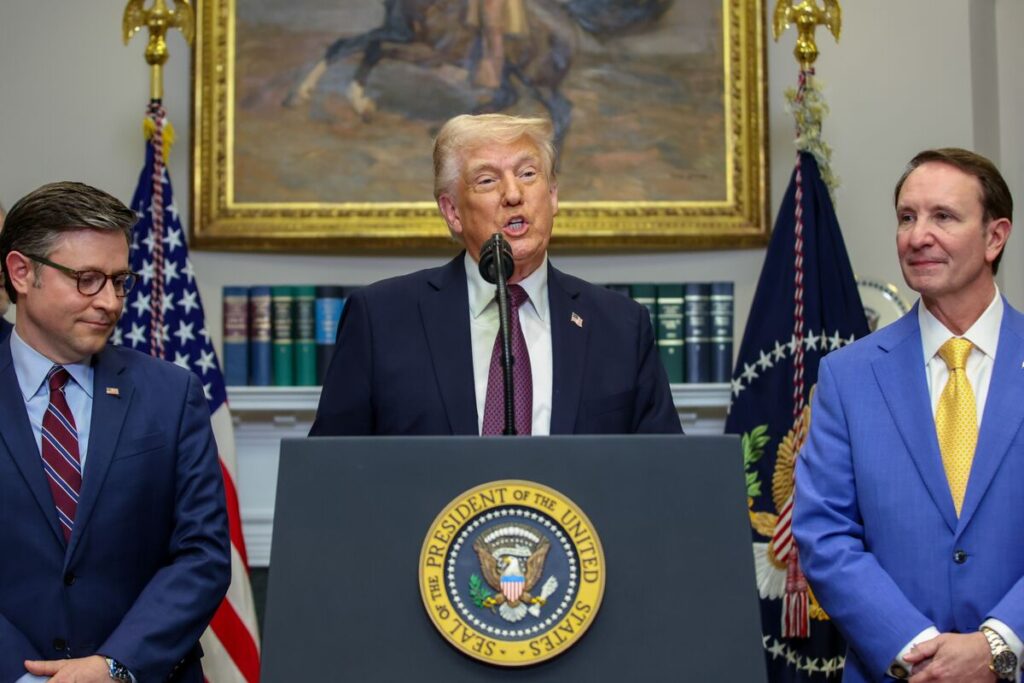 ベネズエラ産原油に「二次的関税」、トランプ氏の新たな貿易手段に - Bloomberg