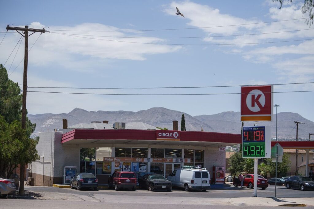 セブン含む北米2000店舗、ファンドが強い関心－クシュタールＣＦＯ - Bloomberg