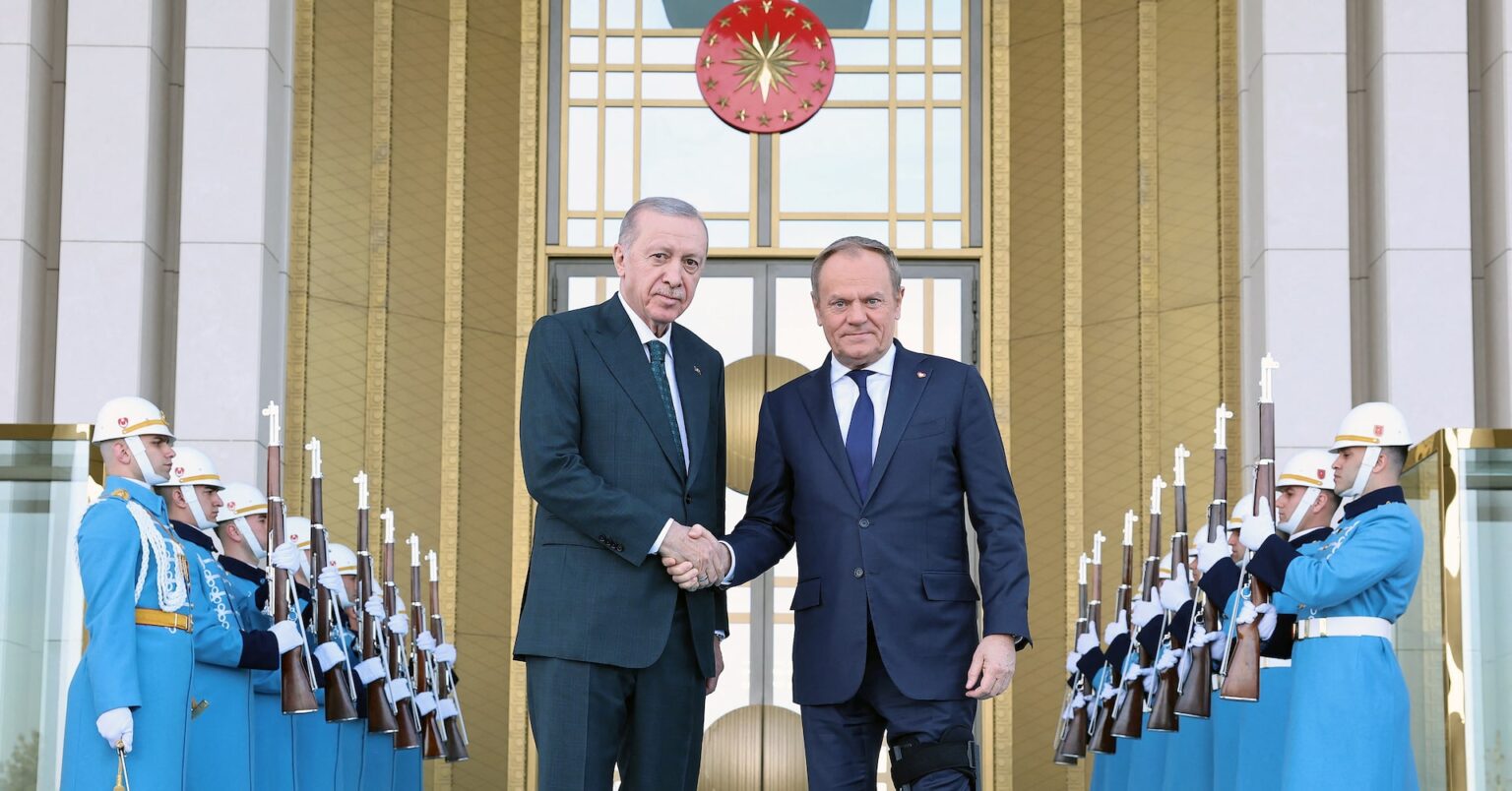 アングル：トルコが欧州の重要なパートナーに浮上　ウクライナ安全保障枠組みで | ロイター