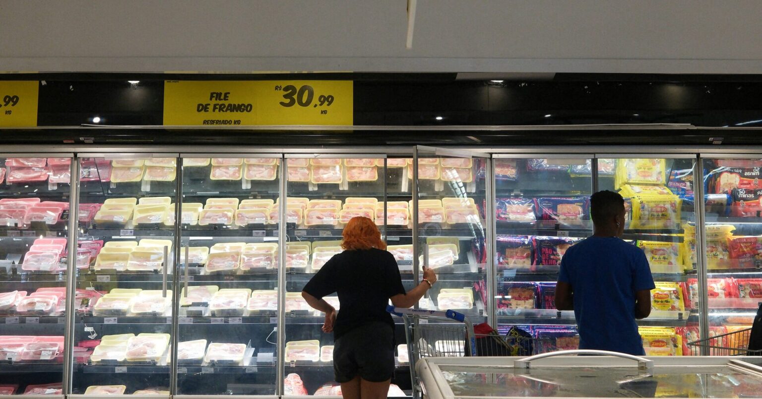 ブラジルの1月ＣＰＩ鈍化、中銀は利上げサイクル継続へ | ロイター