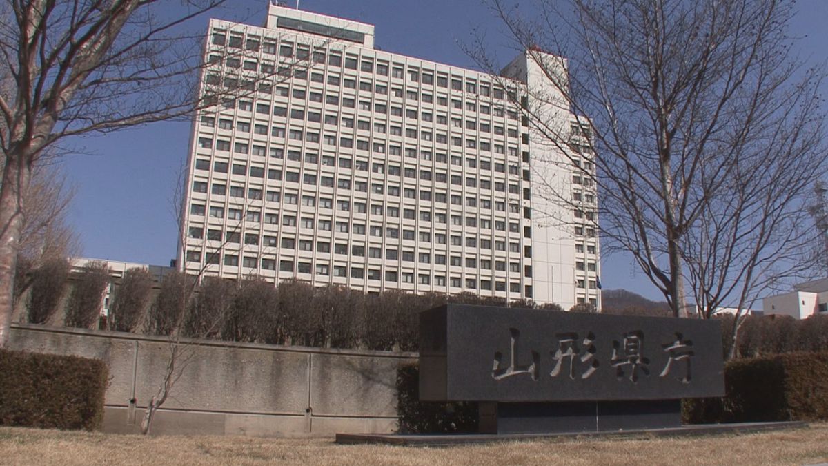 ひき逃げ容疑で逮捕の山形県シニア技能員　26日付けで停職2ヶ月の懲戒処分も3月末で定年退職