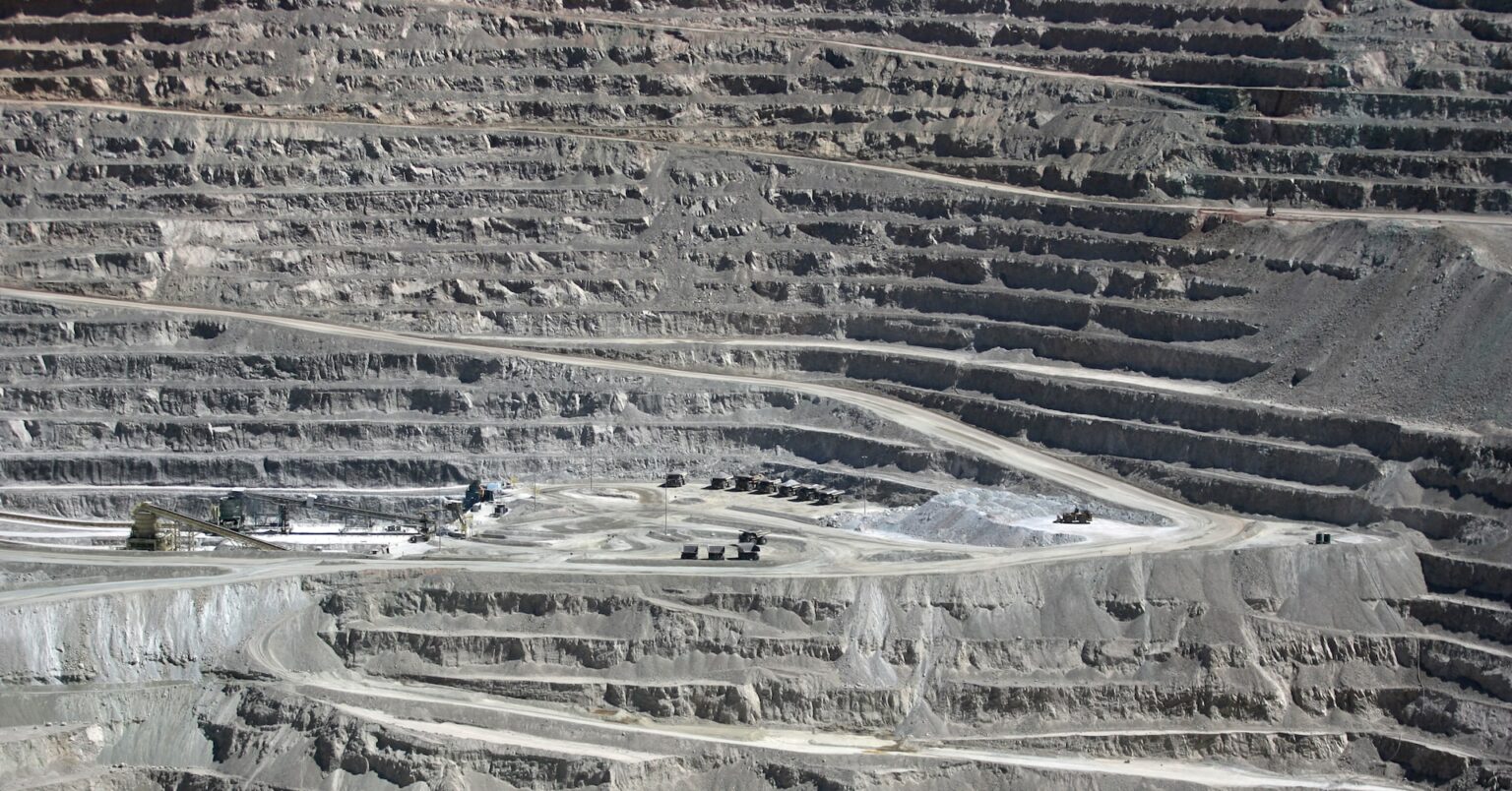 豪ＢＨＰ、チリの銅開発に110億ドル投資へ　供給不足見据え | ロイター