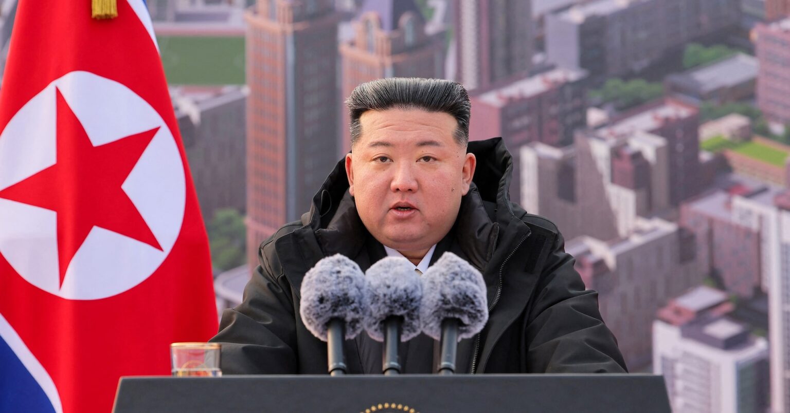 金正恩氏、ＡＩ搭載自爆ドローン試験を視察 | ロイター