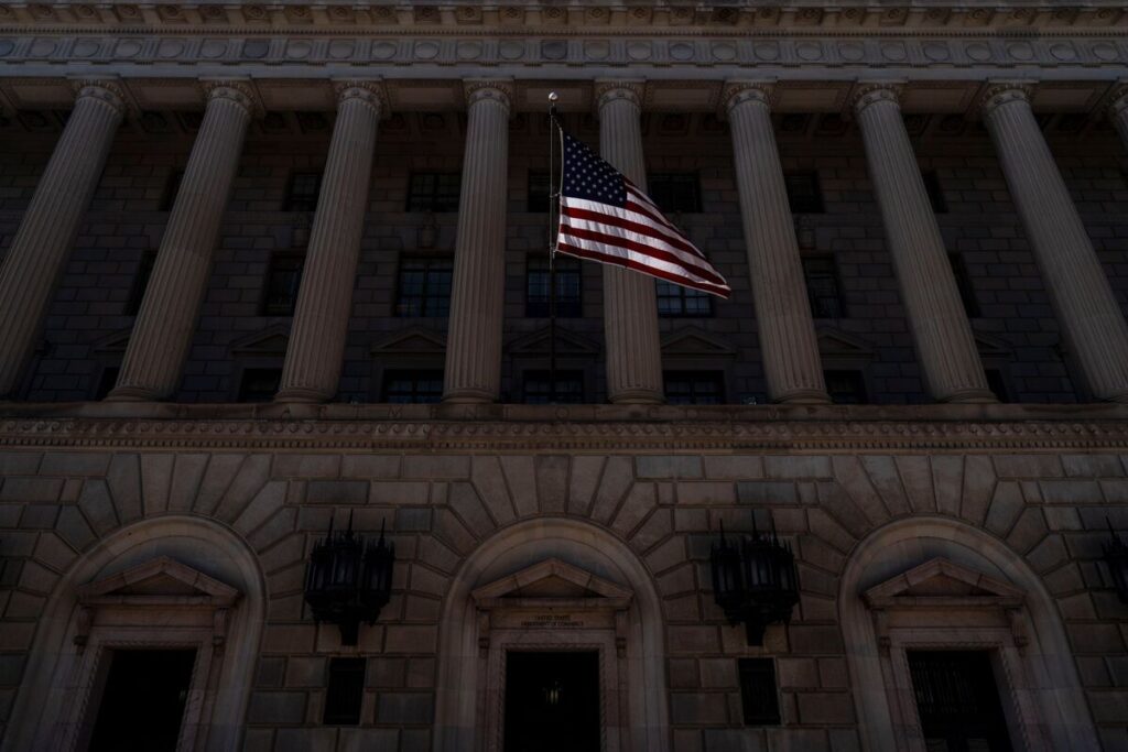 米半導体輸出規制当局の予算削減、対中AI戦略に打撃－民主議員が警鐘 - Bloomberg