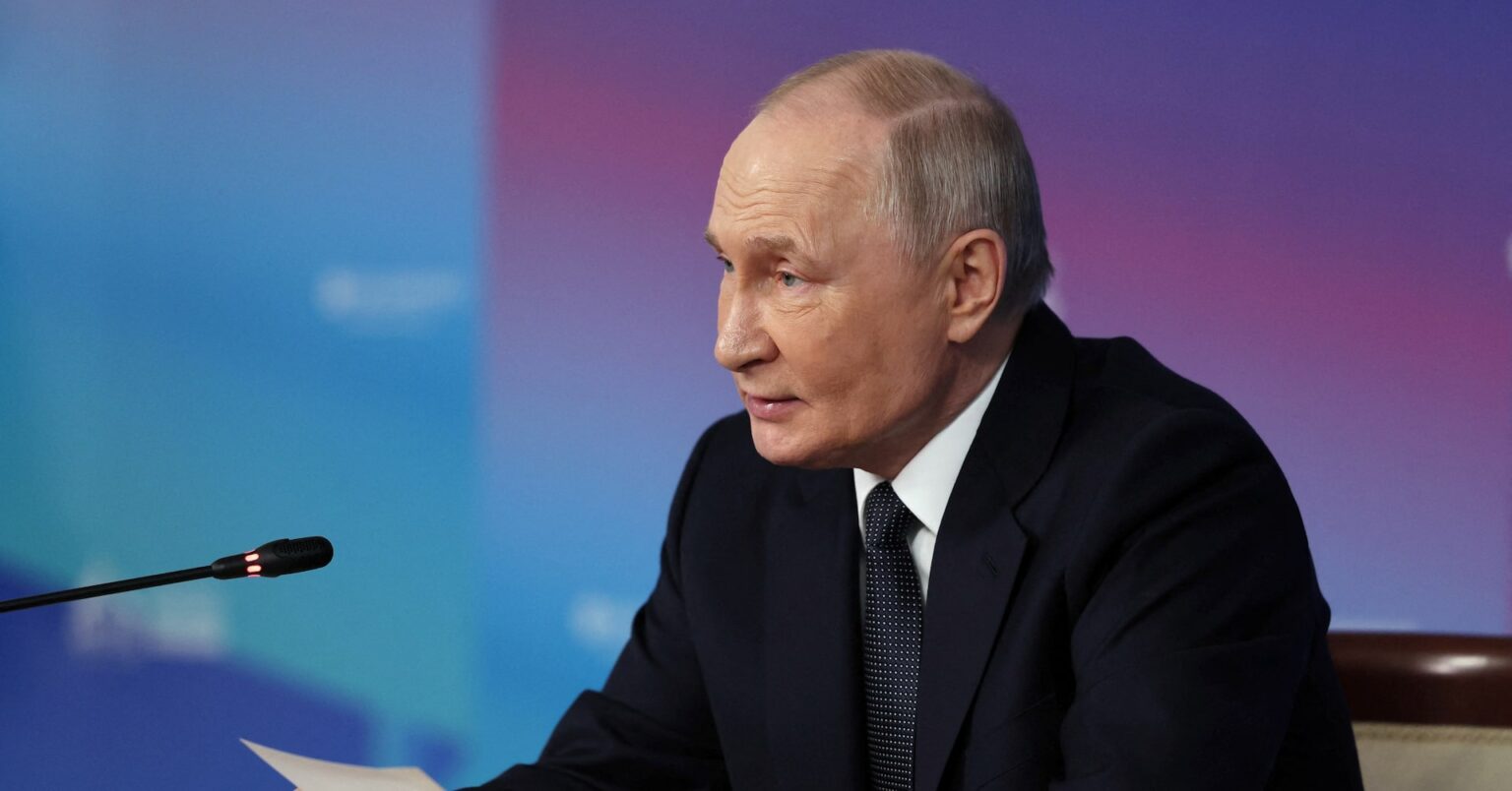 プーチン氏、ウクライナを暫定統治下に置く可能性示唆＝ロシア通信社 | ロイター