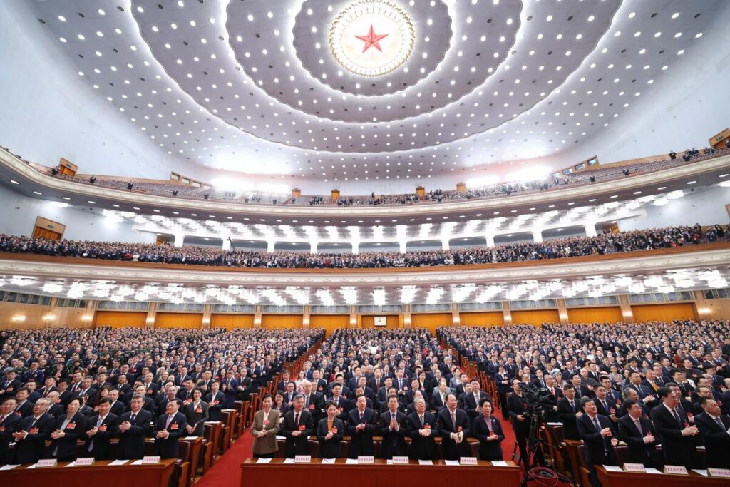 全国人民代表大会が変容、デフレ傾向ますます歴然としてくる中、ひたすら中国経済の「キラキラした未来」を語る場に 東アジア「深層取材ノート」（第274回）(1/4) | JBpress (ジェイビープレス)