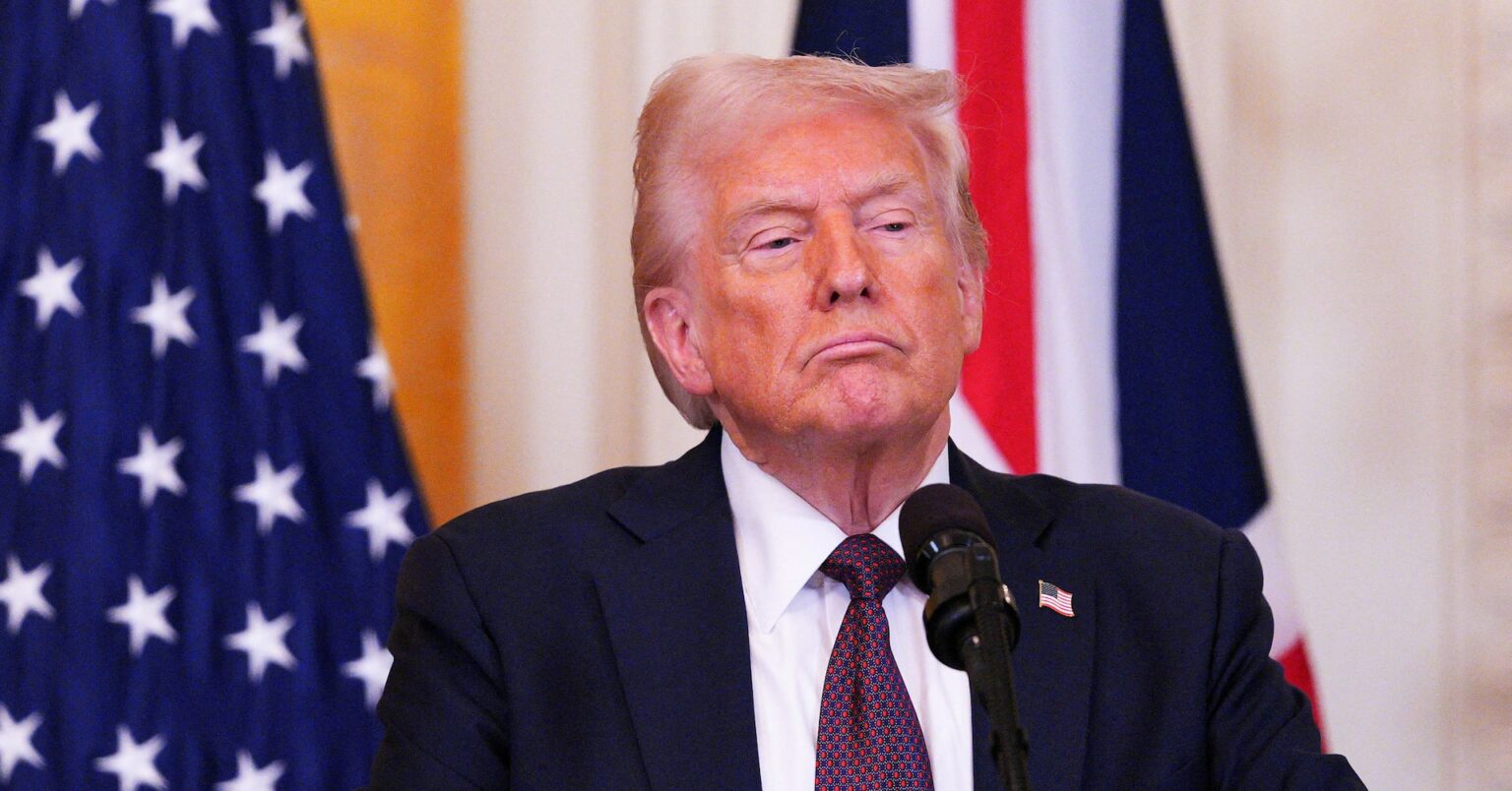 トランプ氏、加・メキシコ関税4月2日まで猶予　貿易協定対象品 | ロイター