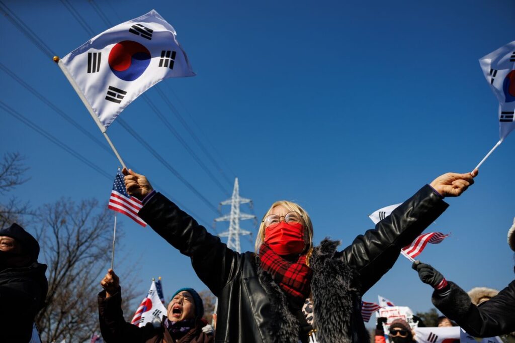 韓国公捜庁、尹大統領の拘束期間延長を請求-裁判所は18日午後審査へ – Bloomberg 韓国公捜庁、尹大統領の拘束期間延長を請求-裁判所は18日午後審査へ - Bloomberg