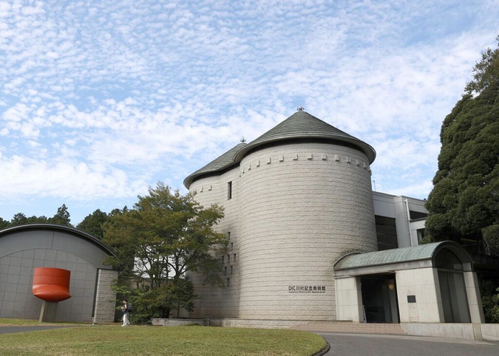 「物言う株主」に会社が勝利も、休館・移転で揺れた川村記念美術館の騒動が残した課題 決着受け東京・六本木に移転へ、美術館の顔「新ロスコ・ルーム」は有名建築家ユニットSANAAが設計(1/3) | JBpress (ジェイビープレス)