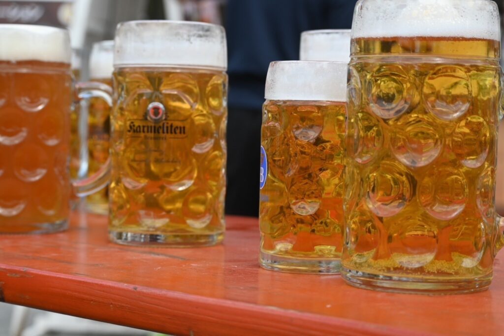 「オクトーバーフェスト in お台場 2025」GWに本格ドイツビール×音楽×屋台グルメ - ファッションプレス