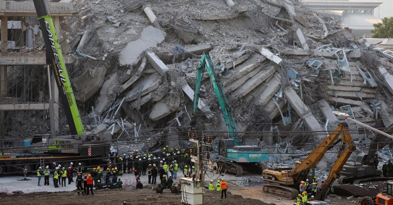 タイの倒壊ビル、以前から問題指摘 国内大手と中国国有企業子会社の合弁 | ロイター タイの倒壊ビル、以前から問題指摘 国内大手と中国国有企業子会社の合弁 | ロイター