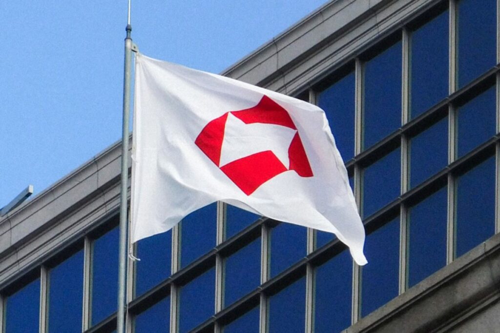 日本生命、含み損解消へ国債入れ替えを加速－政策金利１％見据える - Bloomberg