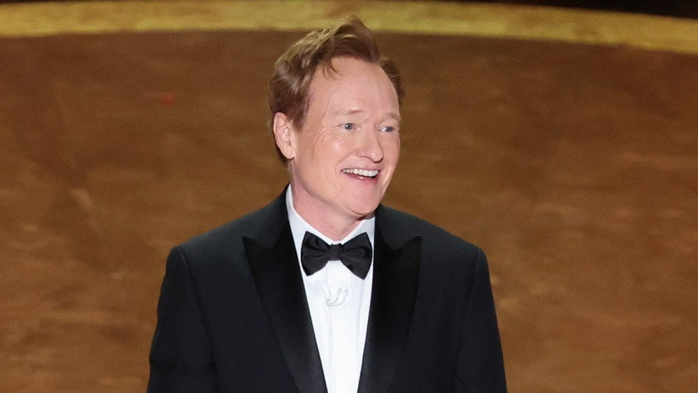 コナン・オブライエンは、オスカーの独白でカーラ・ソフィア・ガスコンを狙っています：「オスカーについてツイートするなら、私の名前はジミー・キンメルです」