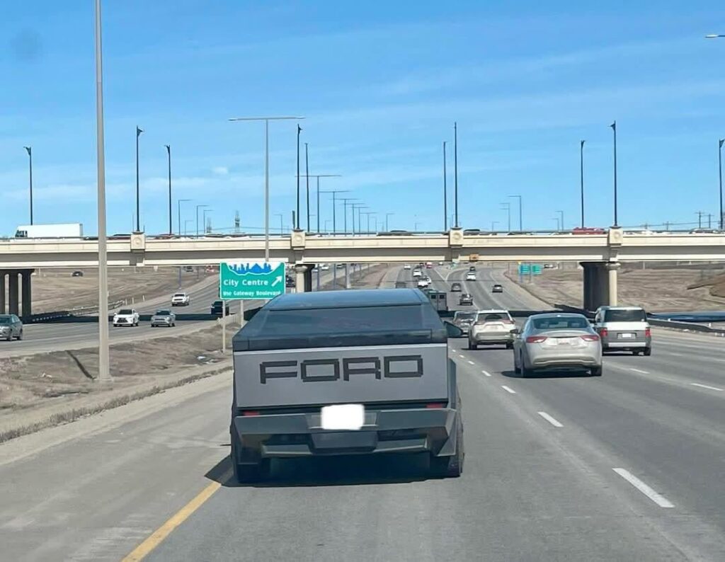 ち、ちがう、これはただのFORD車じゃ･･･