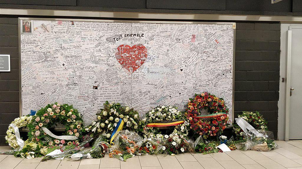 #OTD 2016年3月22日、ブリュッセルのザヴェンテム空港とメルビークメトロ駅での自爆テロは、約28人の犠牲者が死亡し、260人が負傷したとISISは責任を主張しました。 #belgium #terroristAttack #foreignfighter #isis #terrorism