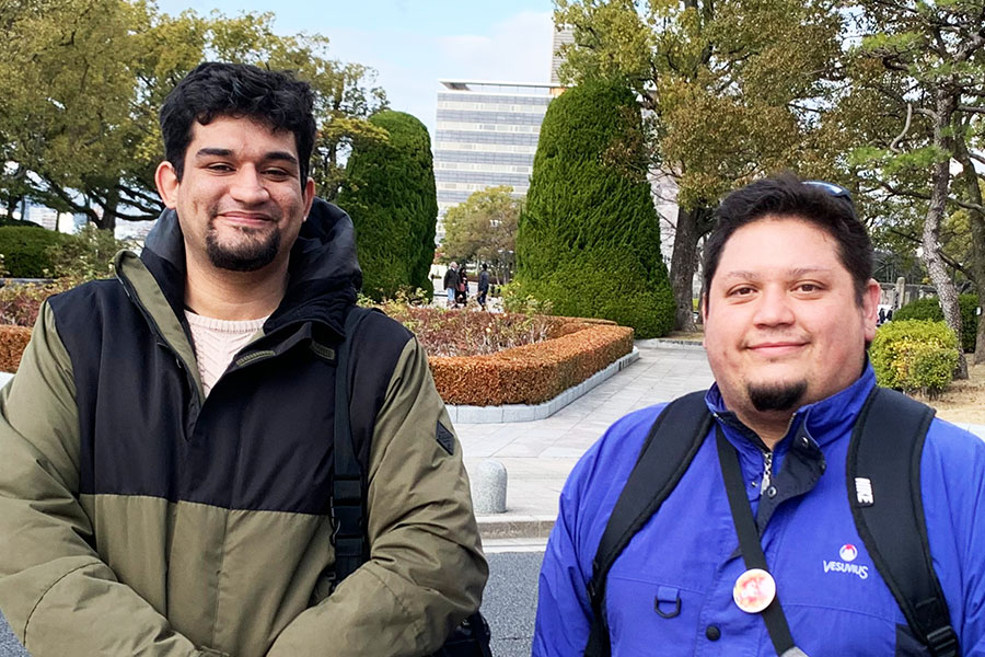 初訪日という、（左から）チリ人のイグナシオさんとガブリエルさん【写真：Hint-Pot編集部】