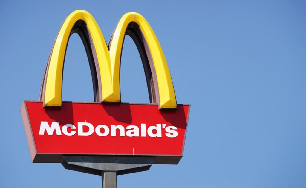 マクドナルドの値上げが話題のようですが：二極化が進む外食産業 - アゴラ