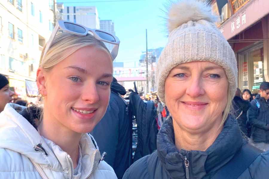 オーストラリアから来た（左から）エレンさんとジョディさん【写真：Hint-Pot編集部】