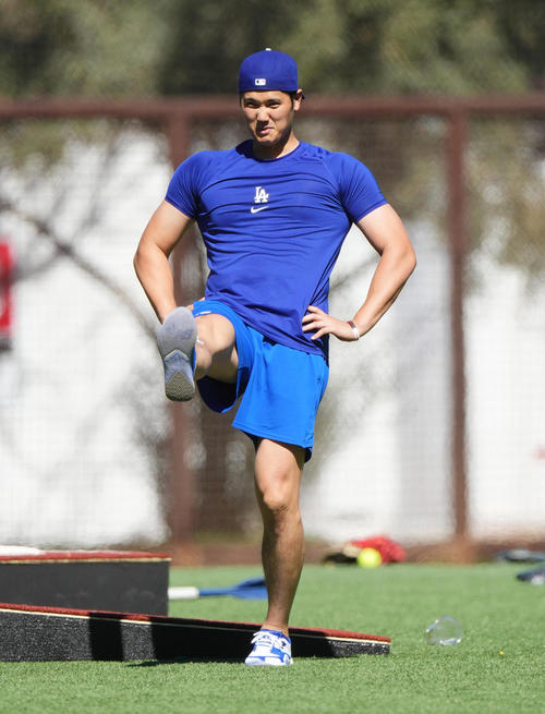 2月22日、トレーニング中の筋肉ムキムキのドジャース大谷（撮影・菅敏）