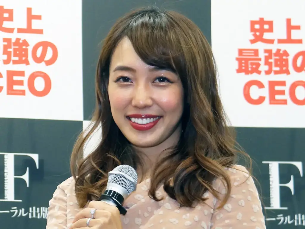 第3子妊娠発表の川崎希　ふっくらおなかの最新ショット公開「3人目にして1番つわりが重いかんじで…」― スポニチ Sponichi Annex 芸能