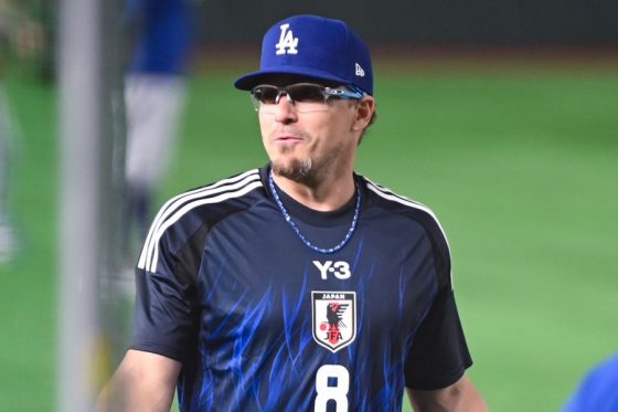 「和食は最高だった」ド軍キケが振り返る"夕食会"　マグロ解体ショーに鉢巻姿披露 | Full-Count