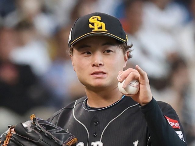 ソフトバンクに出現「育成ドラフト10位の怪物」沖縄の無名選手が“最難関ソフトバンク先発投手枠”を勝ち取るまで「見たことない球」前田純24歳の衝撃（Number Web） - Yahoo!ニュース