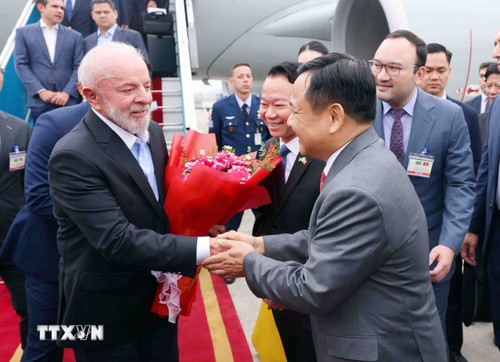 ブラジルのルラ大統領、国賓としてベトナム訪問を開始