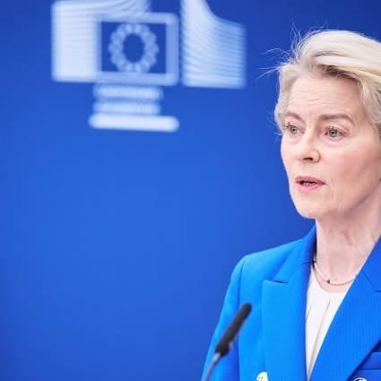 手袋を拾うEUは武装に8,000億ユーロを費やすでしょう