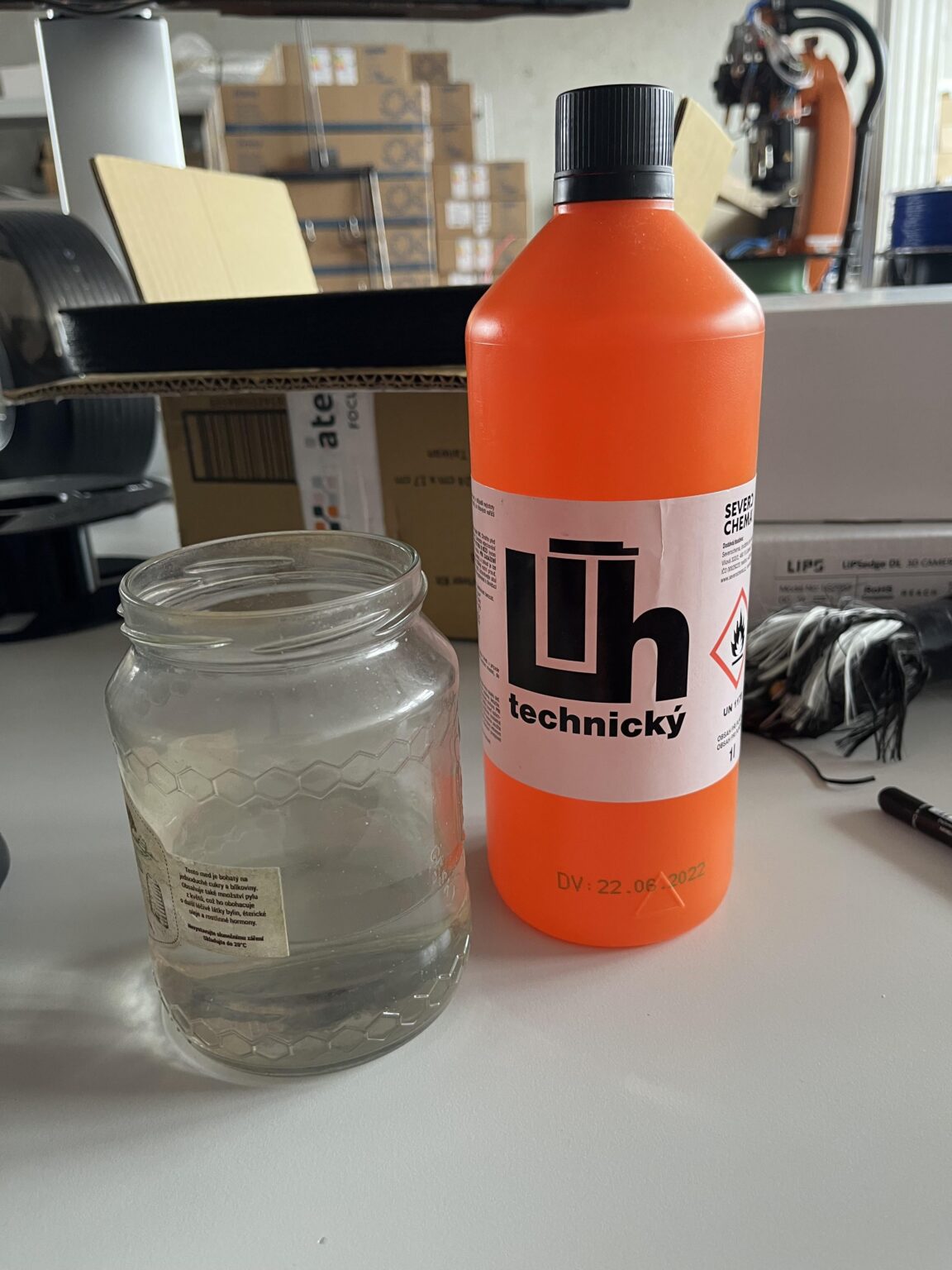 仕事で飲みますか？
