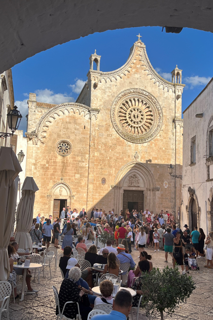 イタリアの“かかと”　プーリア州の食・歴史・アートを訪ねて