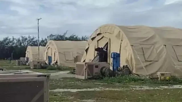 ディエゴ・ガルシア島の居住用テント