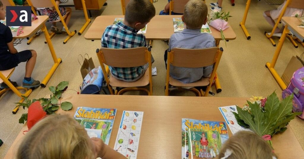 底からの先生のボリュームはそうではありません、十分な教師がいませんでした