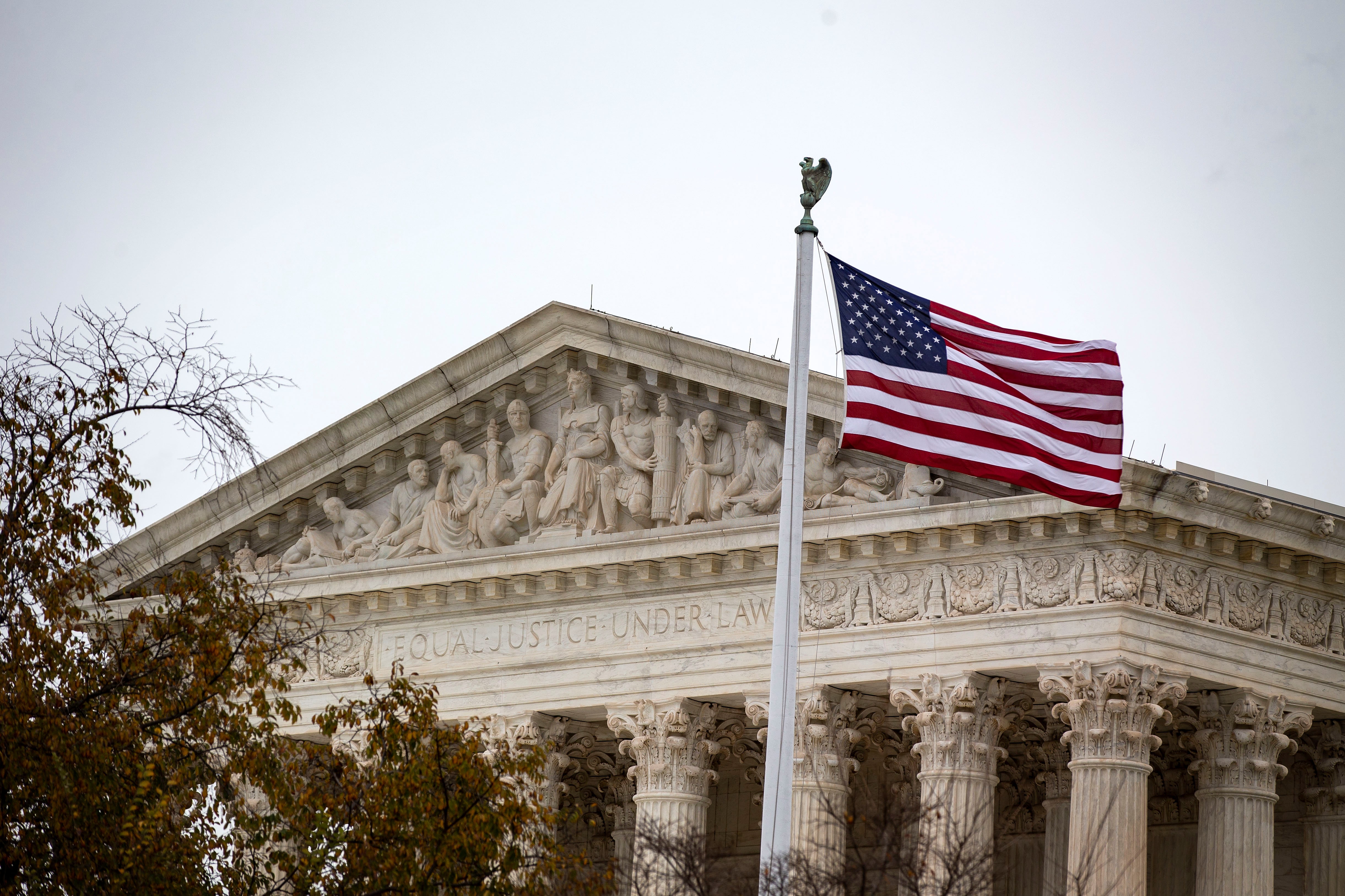 トランプ氏、連邦判事の権限制限を要求 相次ぐ差し止め命令受け