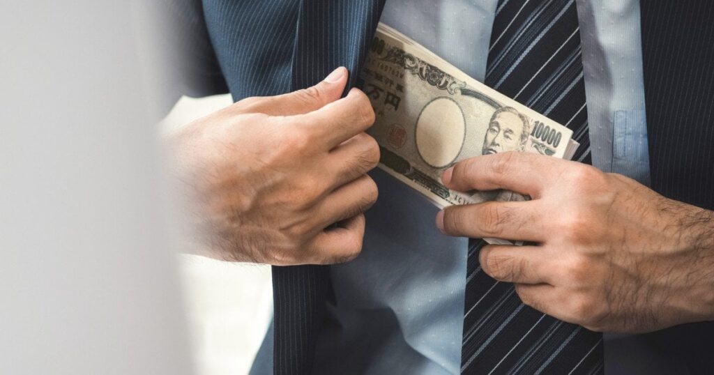 裏金議員の行為は税法上「ほぼ脱税」なのに…元国税調査官が告白、政治家に税務調査をしない「国税庁の闇」