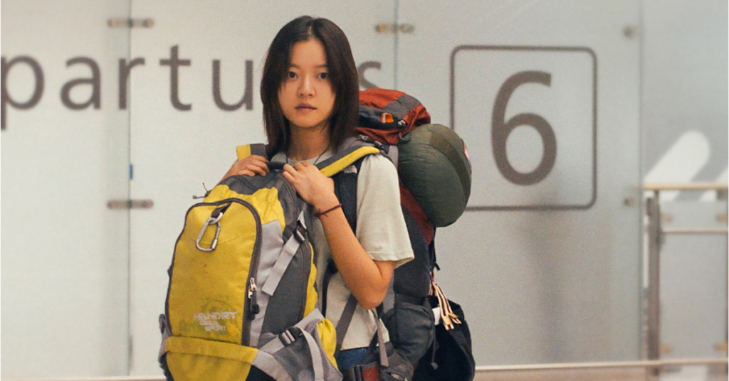 若い女性がなぜ韓国から脱出？映画『ケナは韓国が嫌いで』は、競争社会と「未来を約束する」恋愛の息苦しさを問う | ハフポスト アートとカルチャー