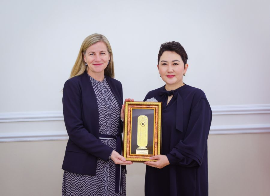 Ambassador of Australia to Mongolia Katie Smith Awarded the “Golden Gerege”