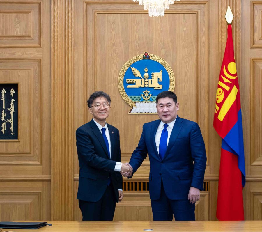 Prime Minister of Mongolia Receives Ambassador of the Republic of Korea to Mongolia