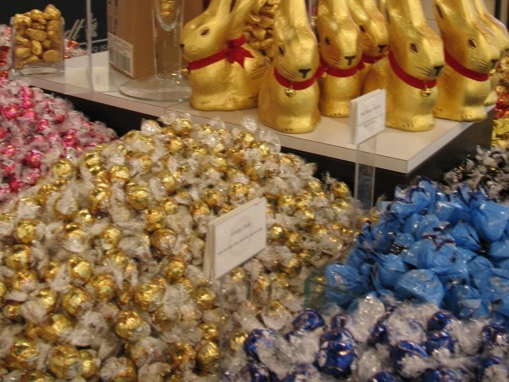 Lindtは、関税の支払いを避けるためにヨーロッパのチョコレートをカナダに輸入する予定です