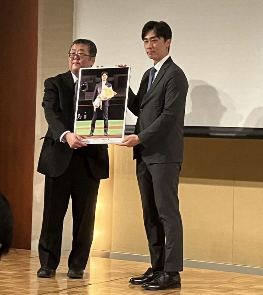 「秋山さんに怒られないように」和田毅さん、引退試合から中7日のソフトバンクOB戦に向けてはちょっぴり弱気「今週はちょっと忙しくて…」 – nishispo.nishinippon.co.jp 「秋山さんに怒られないように」和田毅さん、引退試合から中7日のソフトバンクOB戦に向けてはちょっぴり弱気「今週はちょっと忙しくて…」 - nishispo.nishinippon.co.jp