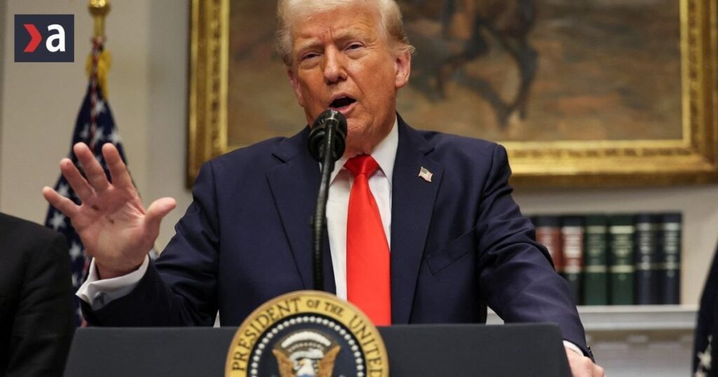 ドナルド・トランプは、ウクライナへの軍事援助を一時停止するよう命じた