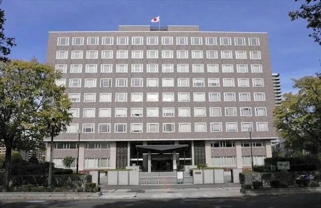 本人が知らないあいだに親が勝手に無断で借りてガメた奨学金は、返済義務は生じない判決